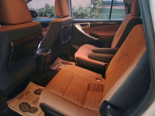 Toyota Innova V in Philippines