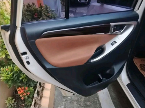 Toyota Innova V in Philippines