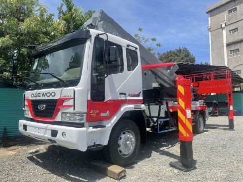 Daewoo 45 Meters Man Lift Truck in Philippines