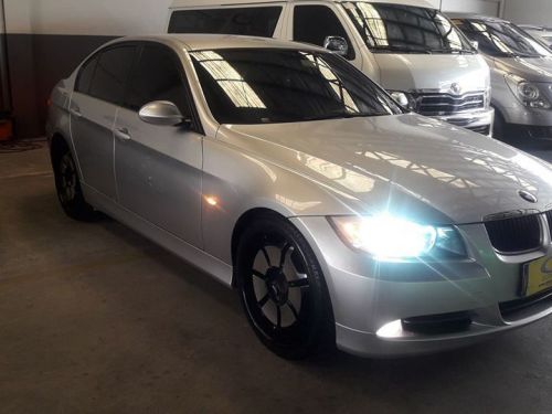 BMW 320i in Philippines