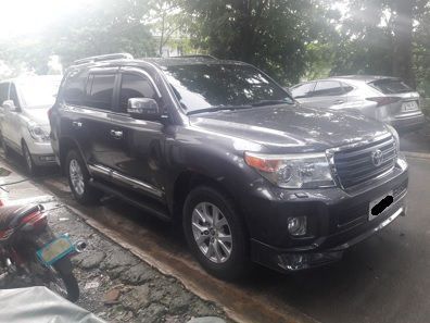 Toyota Land Cruiser in Philippines