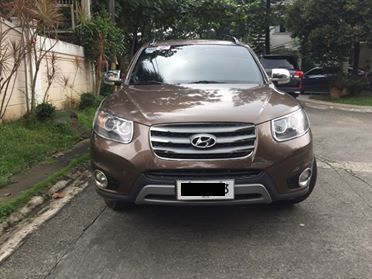 Hyundai sta. fe in Philippines