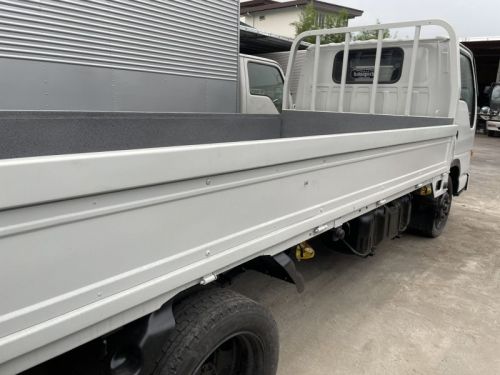 Isuzu ELF GIGA 14FT DROPSIDE TRUCK in Philippines