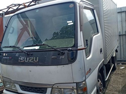 Isuzu ELF NKR CLOSED VAN 4HL1 in Philippines