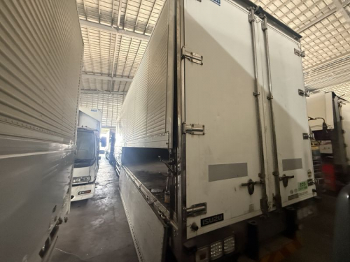 Isuzu ISUZU GIGA 12W WINGVAN 6UZ1 BUMPER LIGHT in Philippines