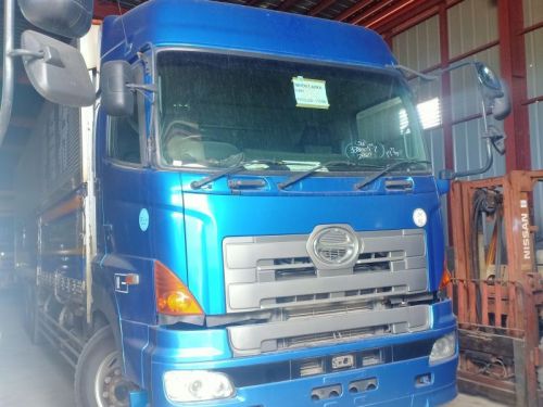 Hino HINO 700 WING VAN in Philippines