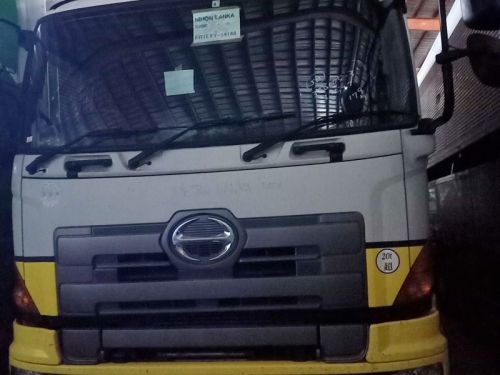 Hino HINO 700 WING VAN in Philippines