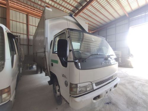 Isuzu ELF NPR WING VAN 4HK1 in Philippines