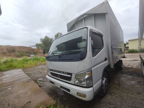 Mitsubishi CANTER WINGVAN 4M50 in Philippines