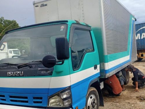 Isuzu ELF NPR CLOSED VAN 4HL1 in Philippines
