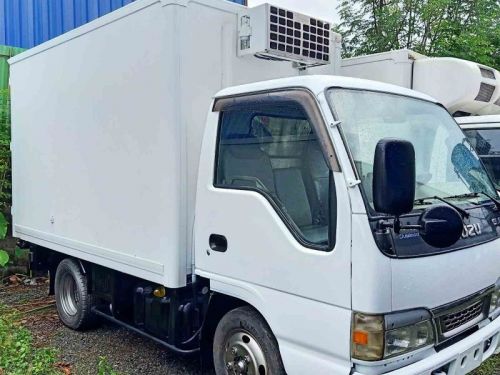 Isuzu Elf NKR Freezer  Reefer Aluminium Box Van Side Door 10FT in Philippines
