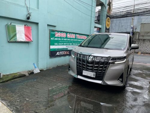 Toyota Alphard  in Philippines