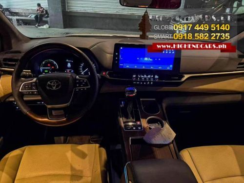 Toyota SIENNA PLATINUM CUSTOMIZED INTERIOR in Philippines