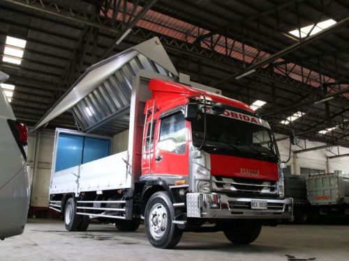 Isuzu Forward FTR Aluminum Wing Van Truck in Philippines
