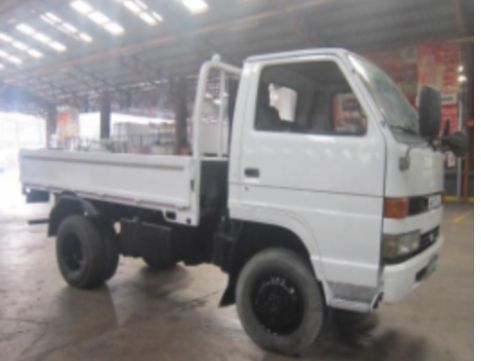 Isuzu N Series 4x4 6-wheeler dropside 10.7 footer truck in Philippines