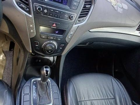 Hyundai Santa FE 2.2L CRDi GLS 2WD in Philippines