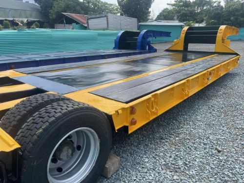 HYUNDAI LOW BED TRAILER in Philippines