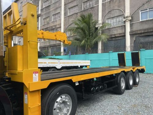 Hyundai SELF LOADER TRUCK in Philippines