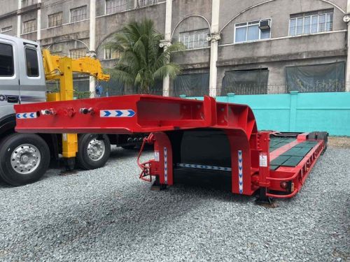 HYUNDAI LOW BED TRAILER in Philippines