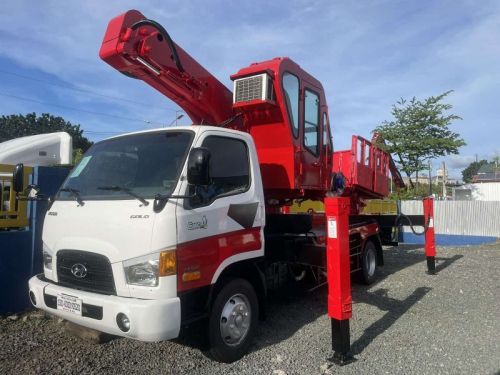 Hyundai 28 meters man lift truck in Philippines