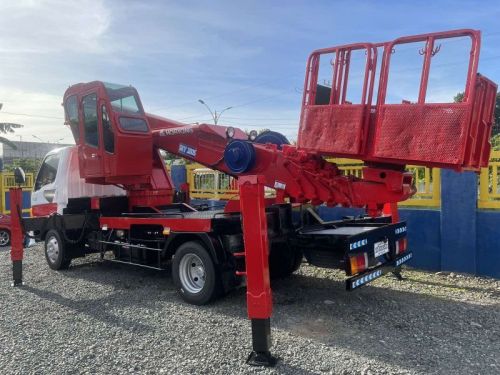 Hyundai 28 meters man lift truck in Philippines