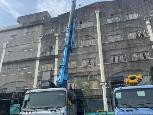 Hyundai BOOM TRUCK in Philippines