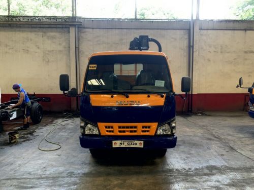 Isuzu isuzu elf reconditioned nkr surplus dropside with stakebody  n-series canter 300 series tornado in Philippines