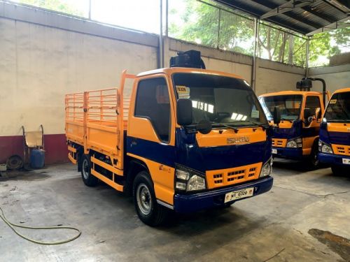 Isuzu isuzu elf reconditioned nkr surplus dropside with stakebody  n-series canter 300 series tornado in Philippines