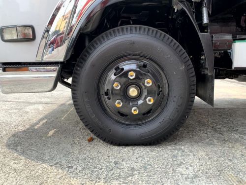 Isuzu elf surplus dump truck (semi high side) reconditioned in Philippines