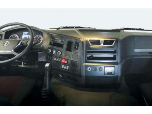Isuzu x3000 6x4 10-wheel tractor head 6x4 truck new for sale sinotruk howo dongfeng faw in Philippines