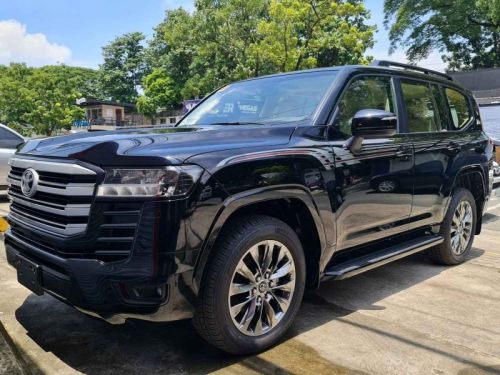 Toyota Land Cruiser in Philippines