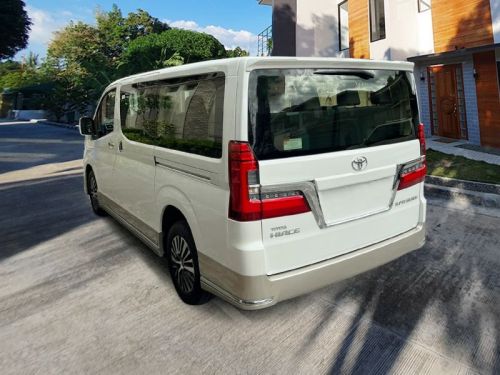 Toyota Super Grandia in Philippines