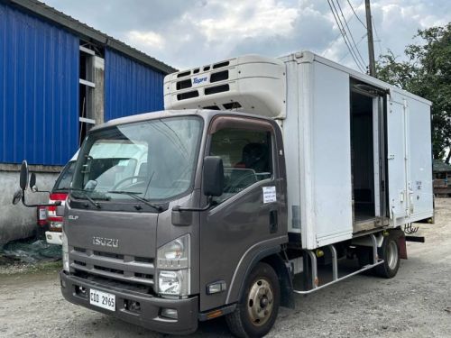 Pre-owned Isuzu 2024 for sale in 