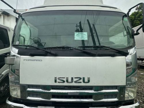 Pre-owned Isuzu 2024 for sale in 