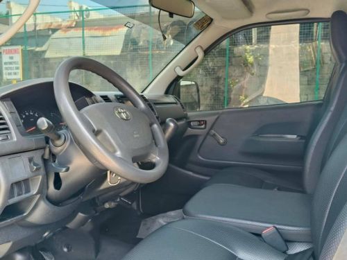 Toyota HIACE Commuter in Philippines