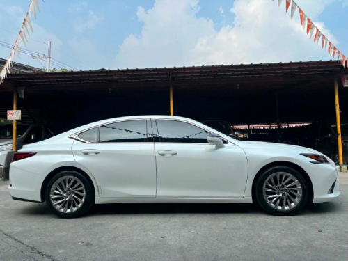 Lexus ES350 in Philippines