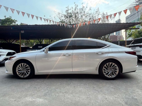 Lexus ES350 in Philippines