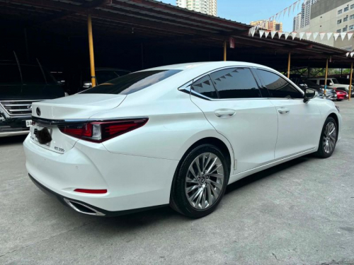 Lexus ES350 in Philippines