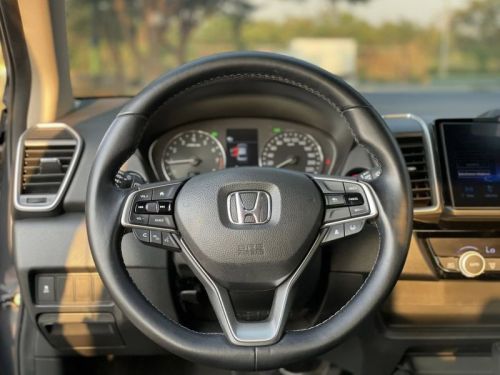 Honda City V in Philippines