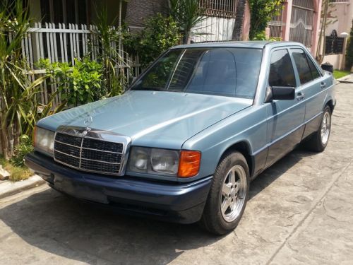 Mercedes-Benz 190 E in Philippines