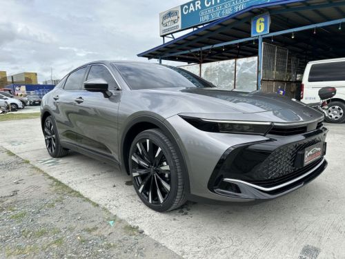 Toyota CROWN TURBO DUAL BOOST HYBRID in Philippines