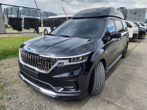 Kia Carnival Vip Limousine in Philippines