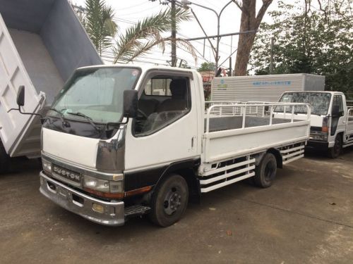 Mitsubishi canter 4m40 dropside double tire in Philippines