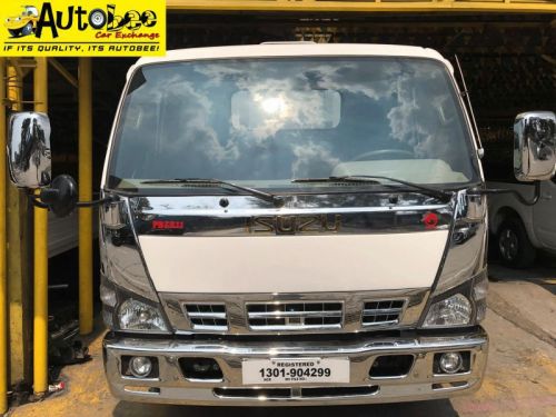 Isuzu elf in Philippines