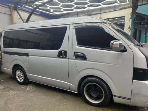 Pre-owned Toyota Grandia for sale in 