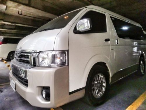 Toyota Hiace Super Grandia in Philippines