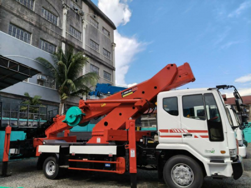 Daewoo MANLIFT TRUCK in Philippines