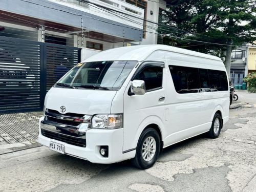 Toyota Hiace Super Grandia LXV 3.0 A/T in Philippines