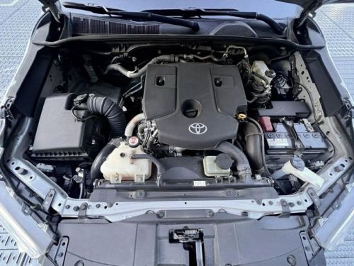 Toyota Hilux 2.4G 4x4 AT diesel in Philippines