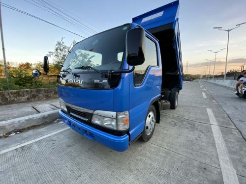 Pre-owned Isuzu Mini Dump for sale in 